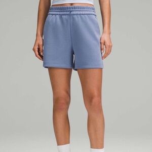 Lululemon Softstreme Women's High-Rise Short in Oasis Blue size 0
